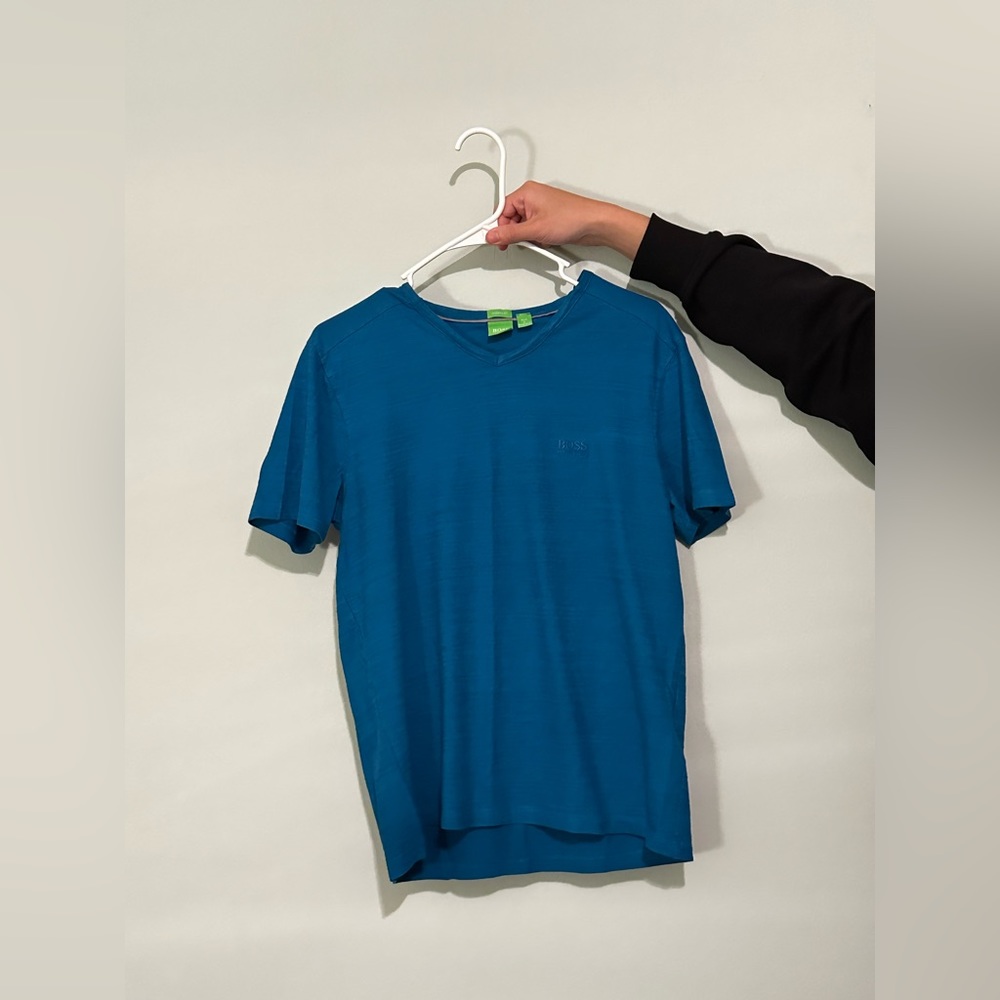 Hugo Boss Designer T-shirt, Teal, Never Worn, Size S